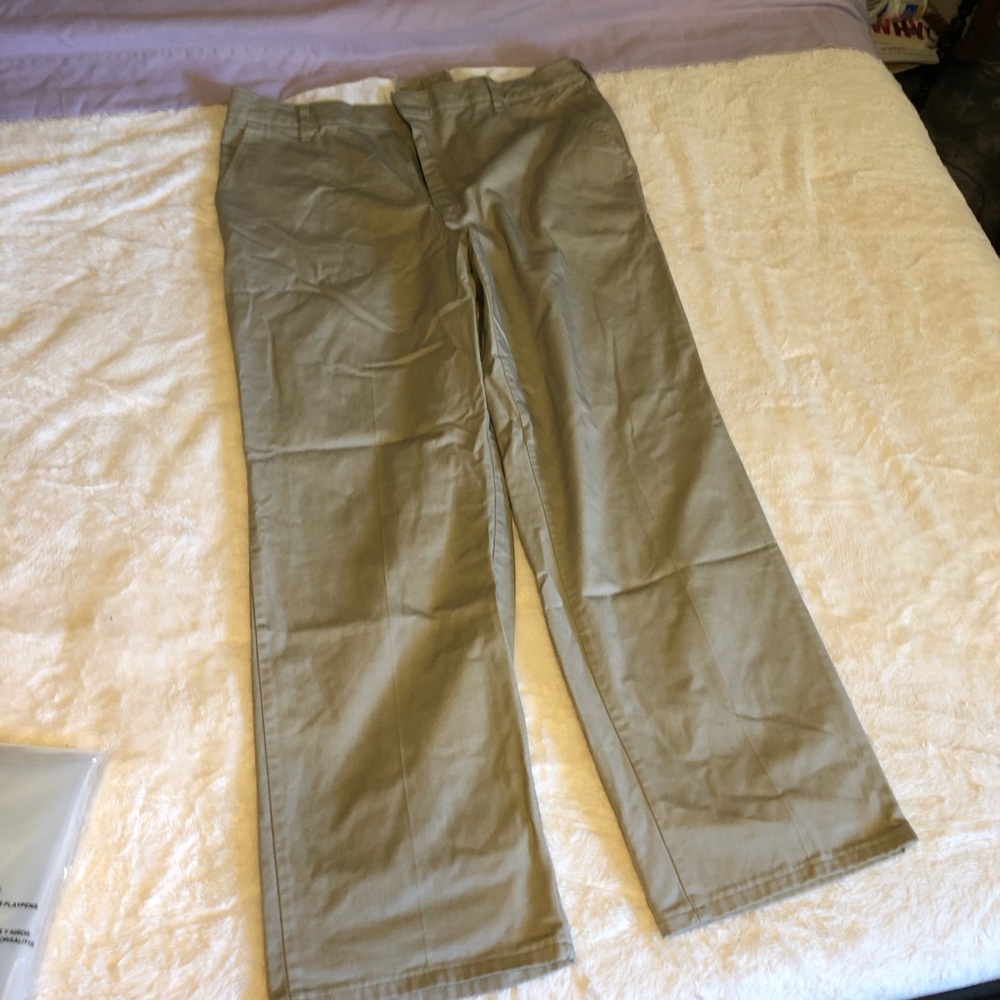 Red Kap Khaki pants 42 33